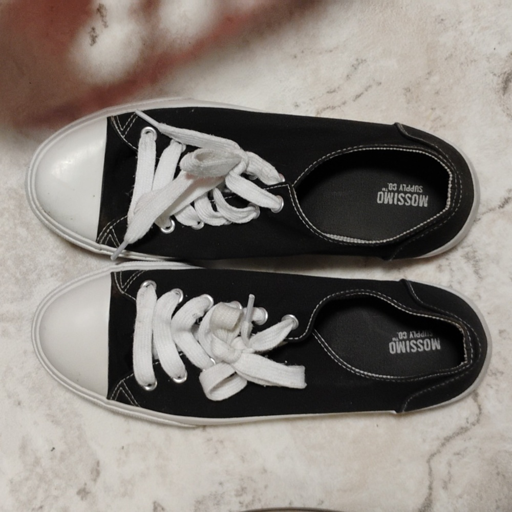 Ladies shoes